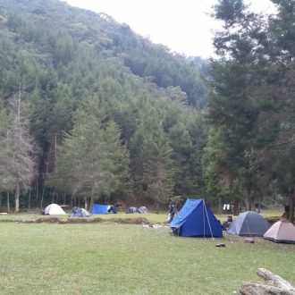 Una postal; Camping: Un contacto intimo con la naturaleza